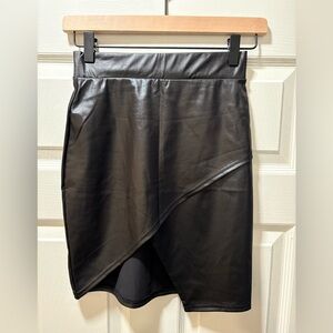 60s Mod Inspired Minimalist Vegan Faux Leather Black Bodycon Mini Skirt